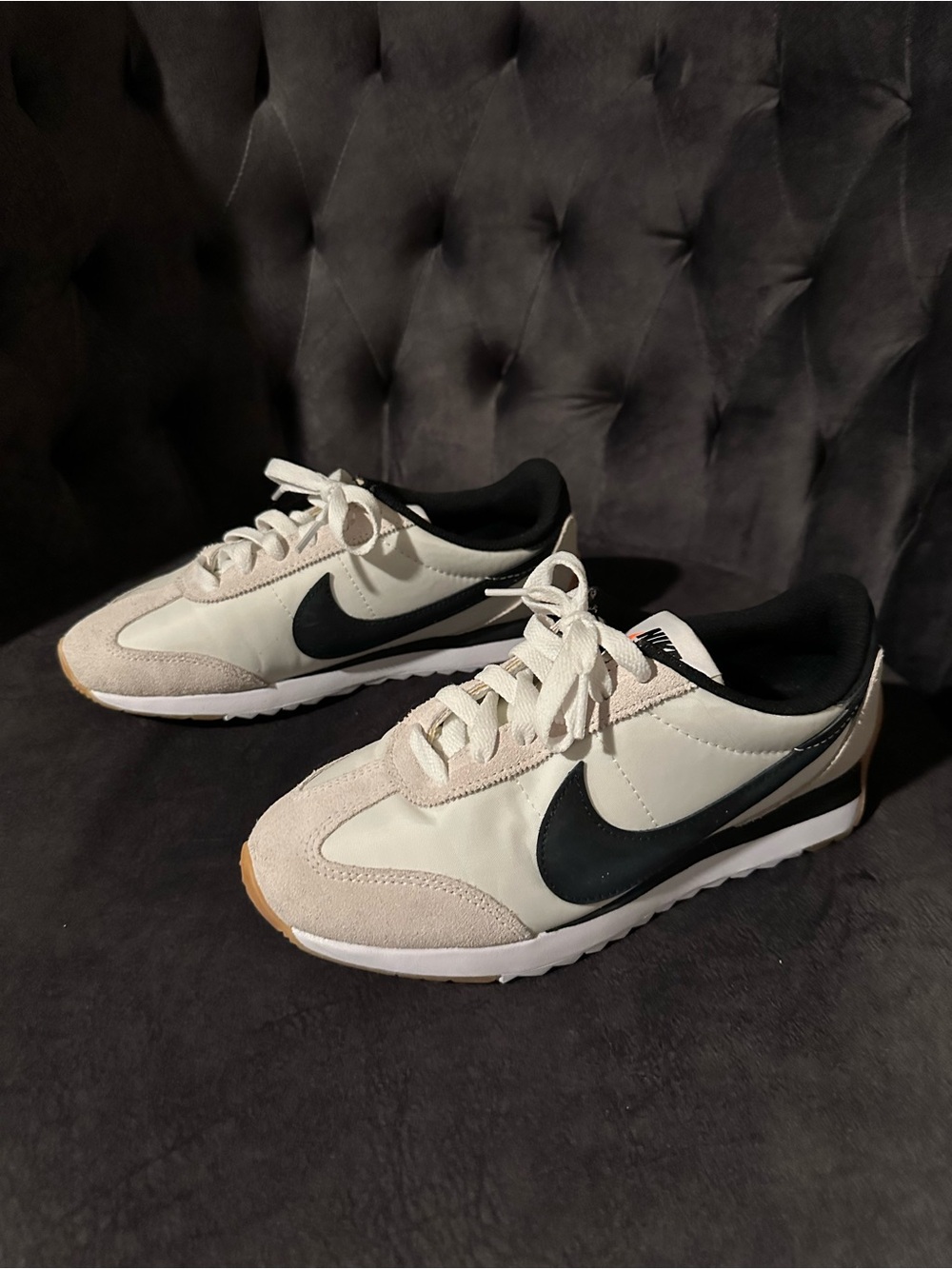Nike Beige and Black Pacific Runner Sneakers New without tags - Picture 2 of 5